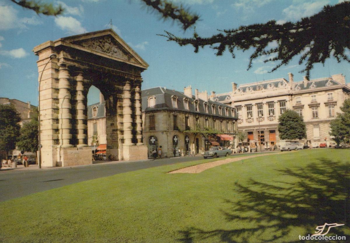 Cartes Postales: France Bordeaux Place de la Victoire Architecture Unposted *YAE934