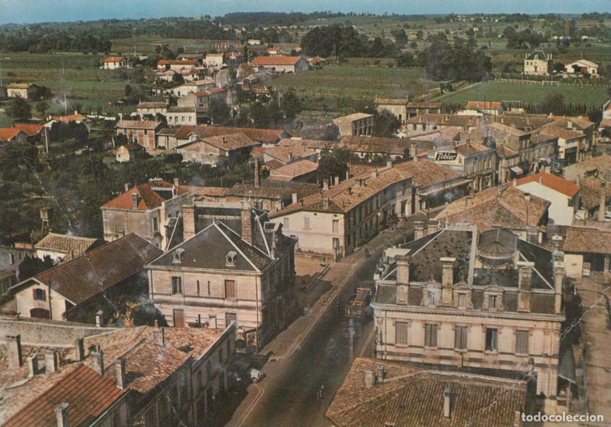 Postales: France Cavignac Vue A&eacute;rienne Centre Ville Architecture Unposted *YAE954