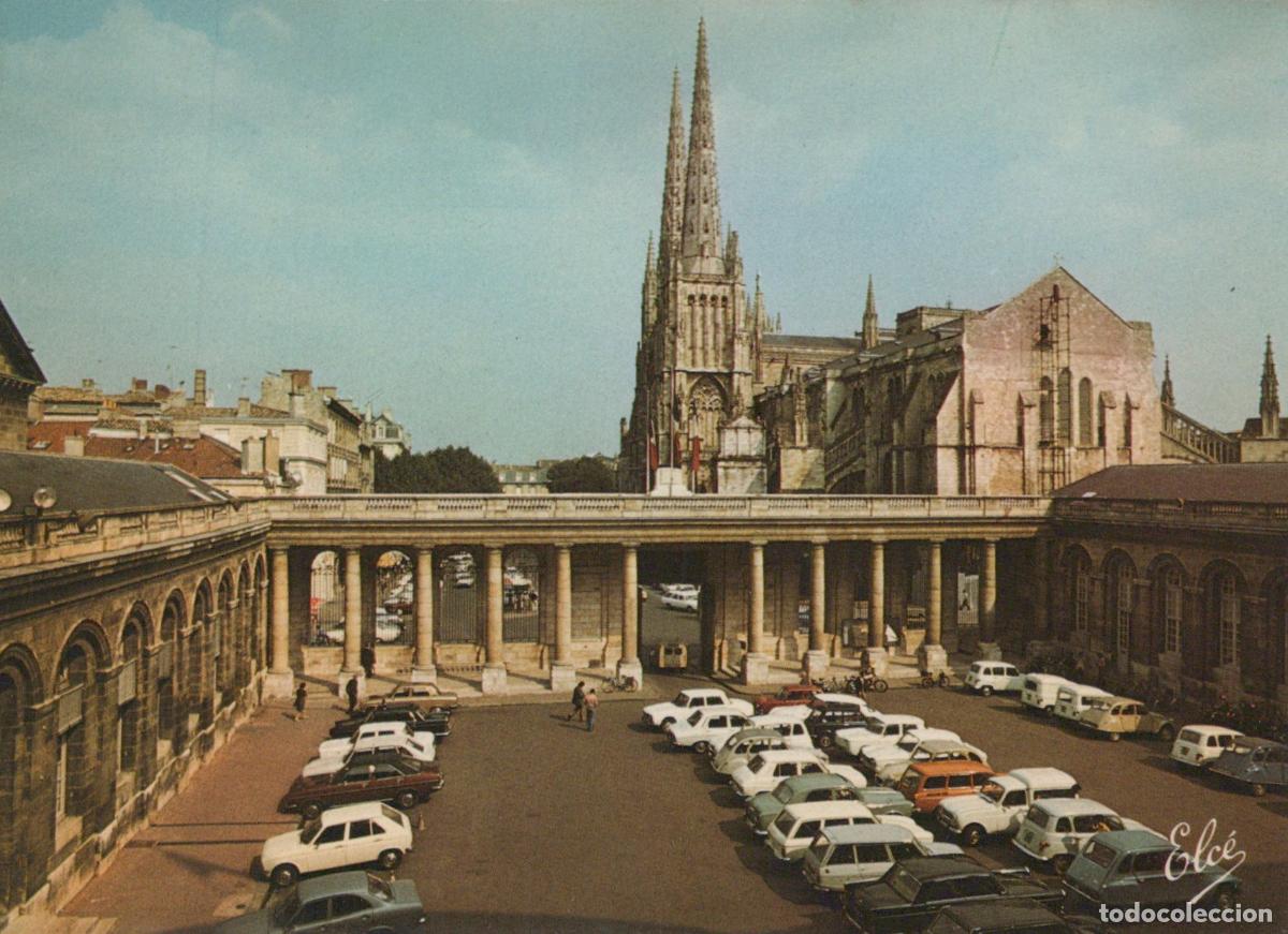 Postales: France Bordeaux Cour Palais Rohan et Cath&eacute;drale St Andr&eacute; *YAE955
