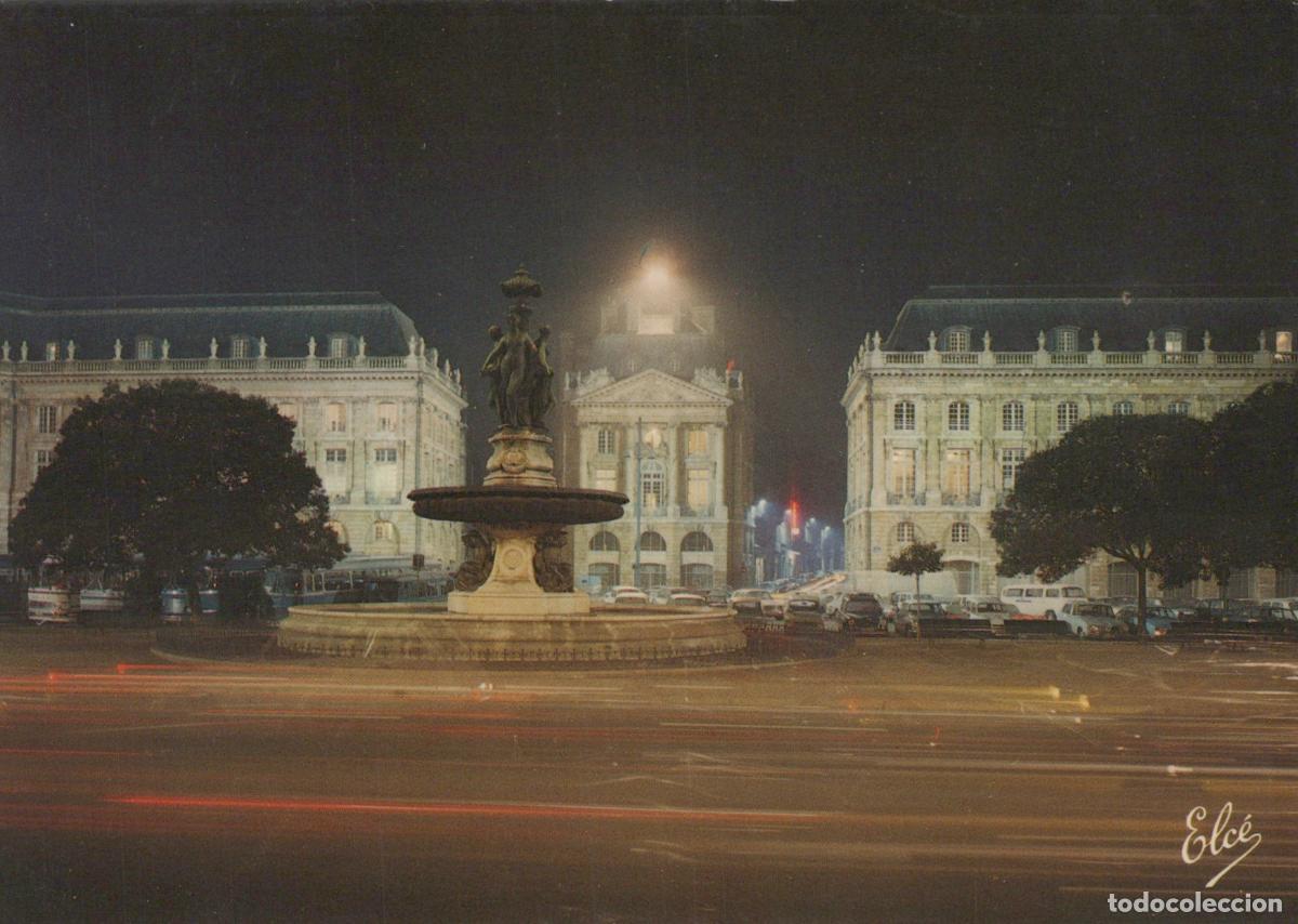 Postales: France Bordeaux Place Bourse Fontaine Trois Gr&acirc;ces Nuit *YAE966