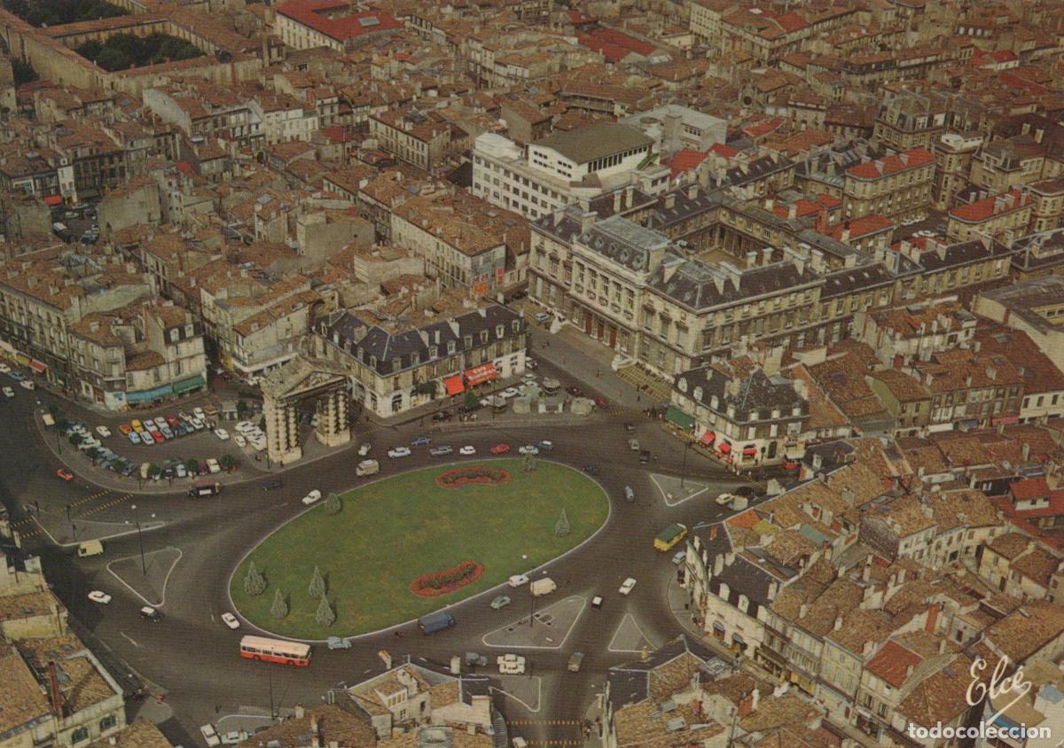 Postales: France Bordeaux Vue A&eacute;rienne Place de la Victoire Porte Facult&eacute; de *YAE971