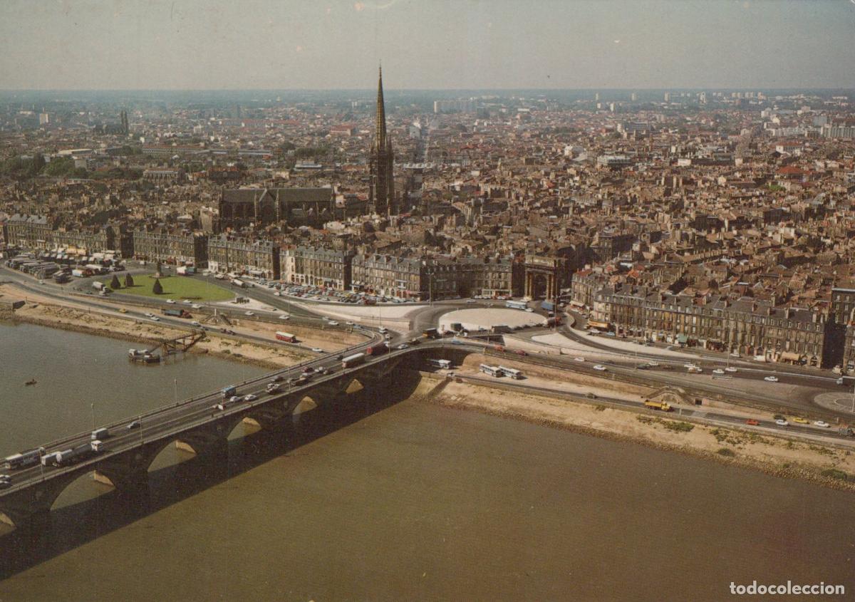 Postales: France Bordeaux Vue A&eacute;rienne Pont de Pierre Tour St Michel Post&eacute;e *YAE976