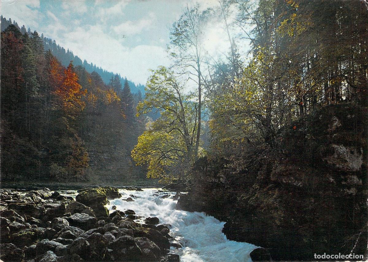 Postcards: Postal del R&iacute;o Doubs y los r&aacute;pidos en Suiza