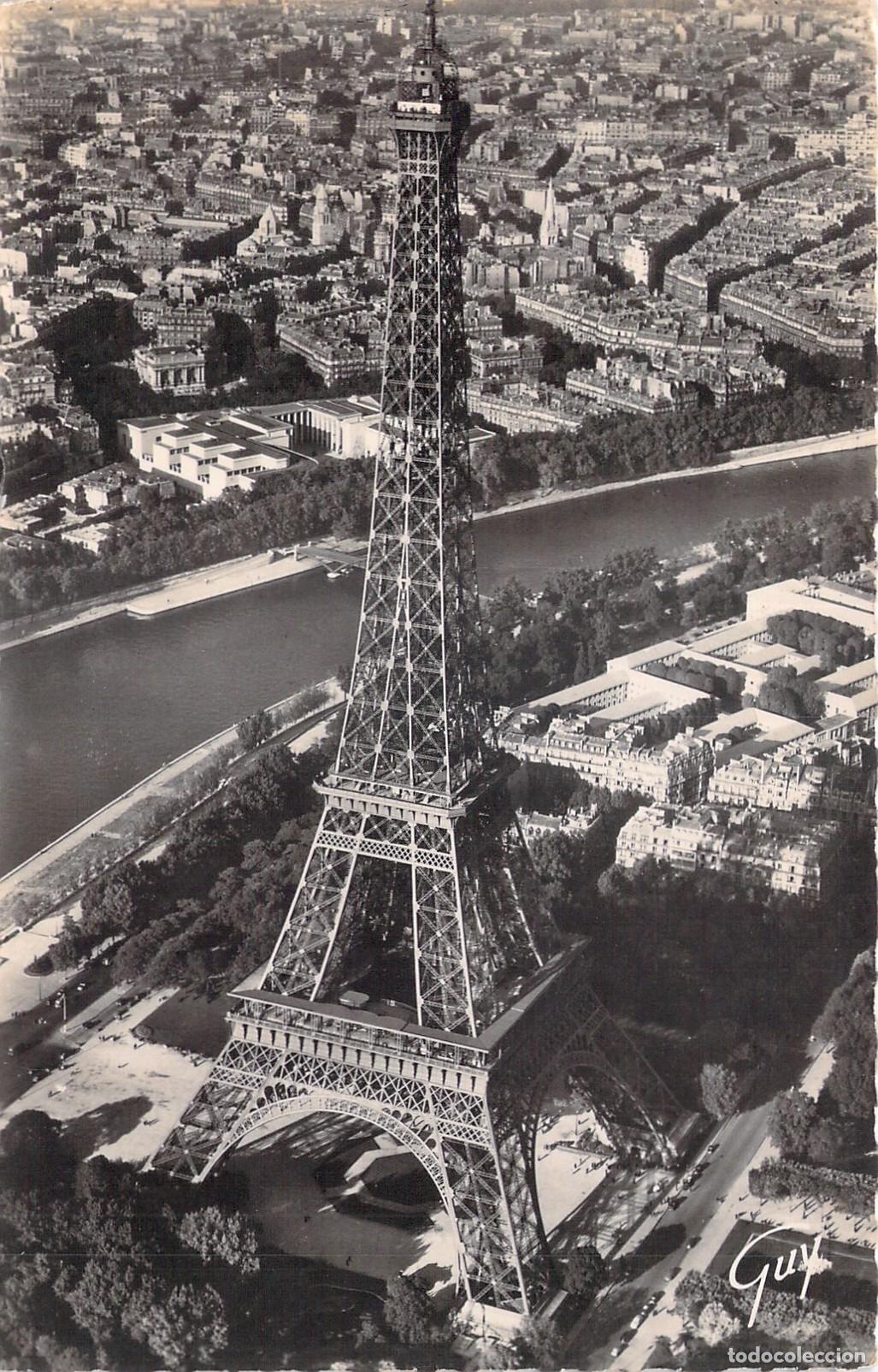 Postais: Postal a&eacute;rea de la Torre Eiffel en Par&iacute;s, Francia