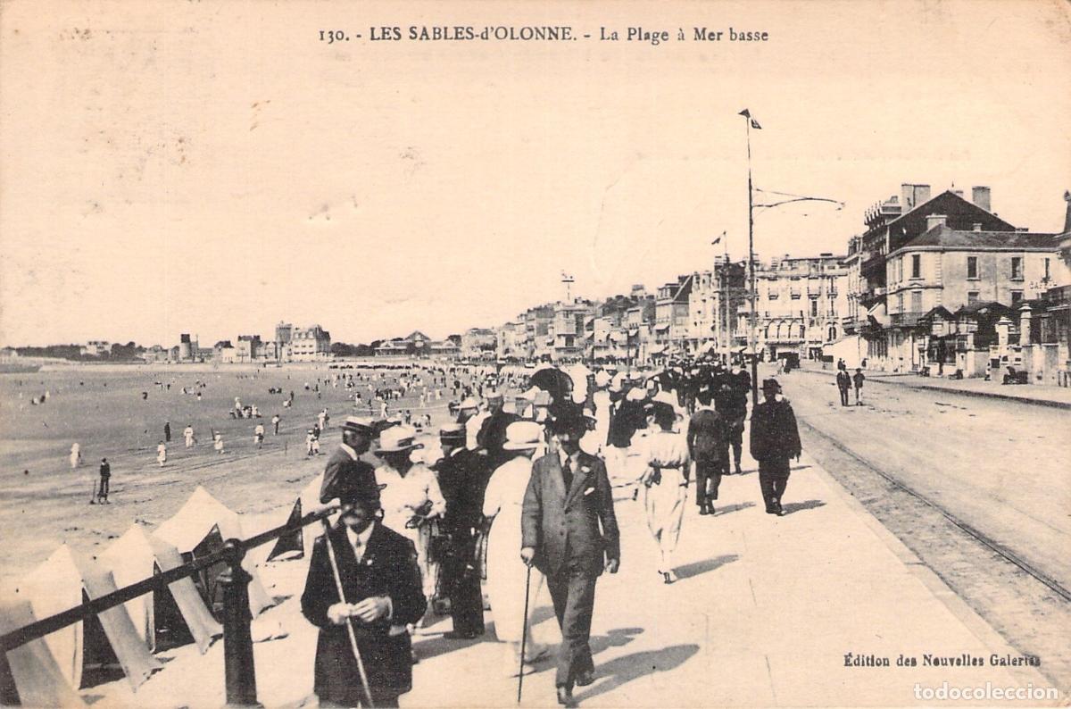 Postales: Postal de la Playa en marea baja en Les Sables-d'Olonne, Francia