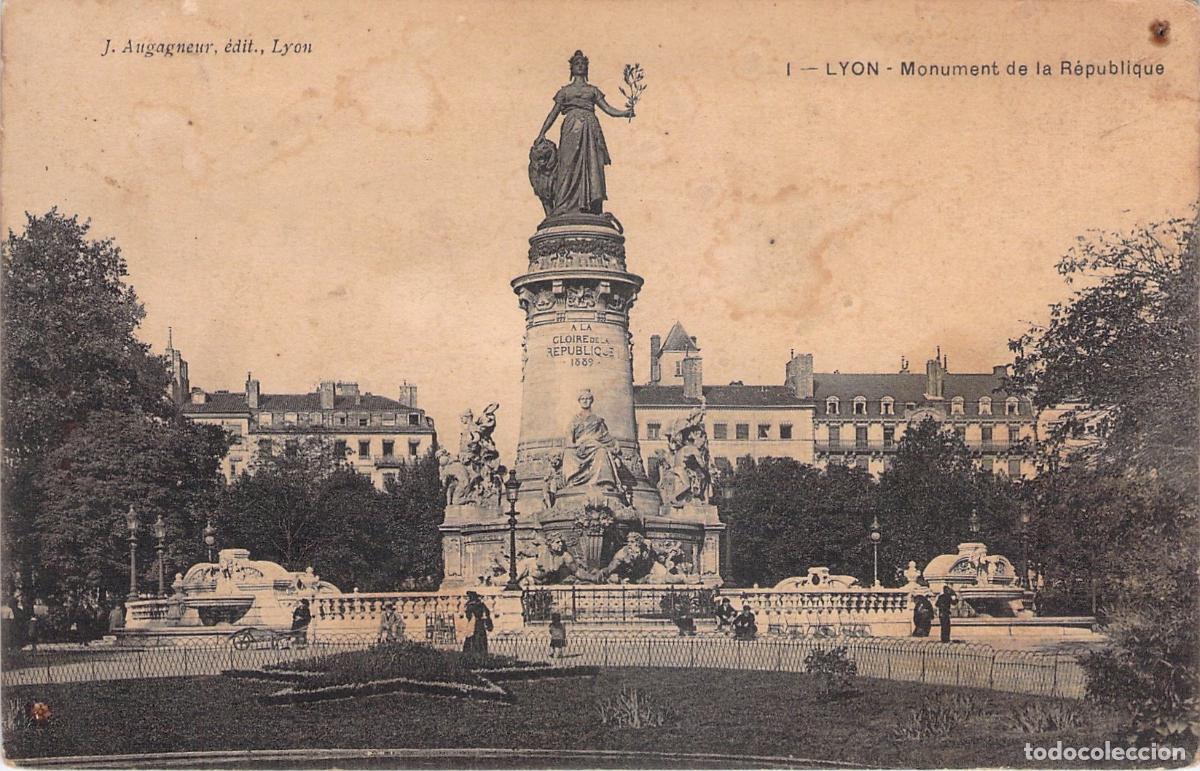 Postales: Postal de Lyon Francia Monumento de la Rep&uacute;blica