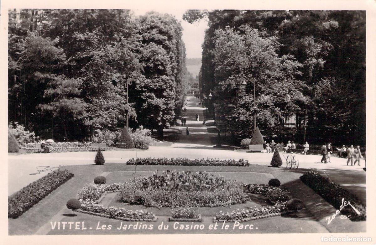Postales: Postal de los jardines y el parque del casino en Vittel, Francia