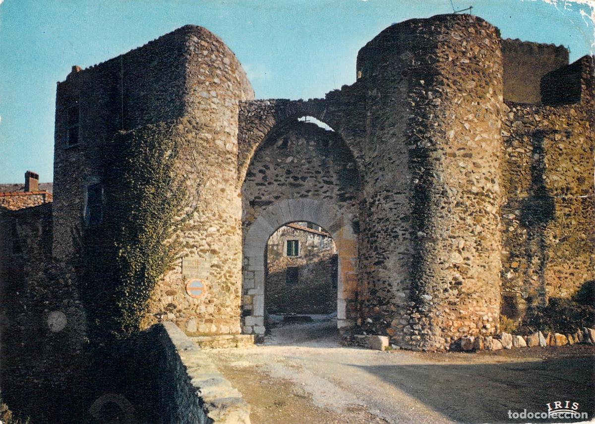 Postales: Postal de la entrada fortificada del pueblo de Castelnou en Francia