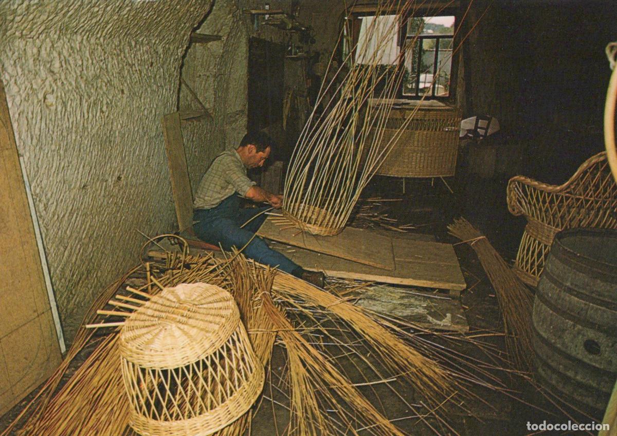 Postcards: France Villaines les Rochers Artisan Vannier Unposted *YAF003