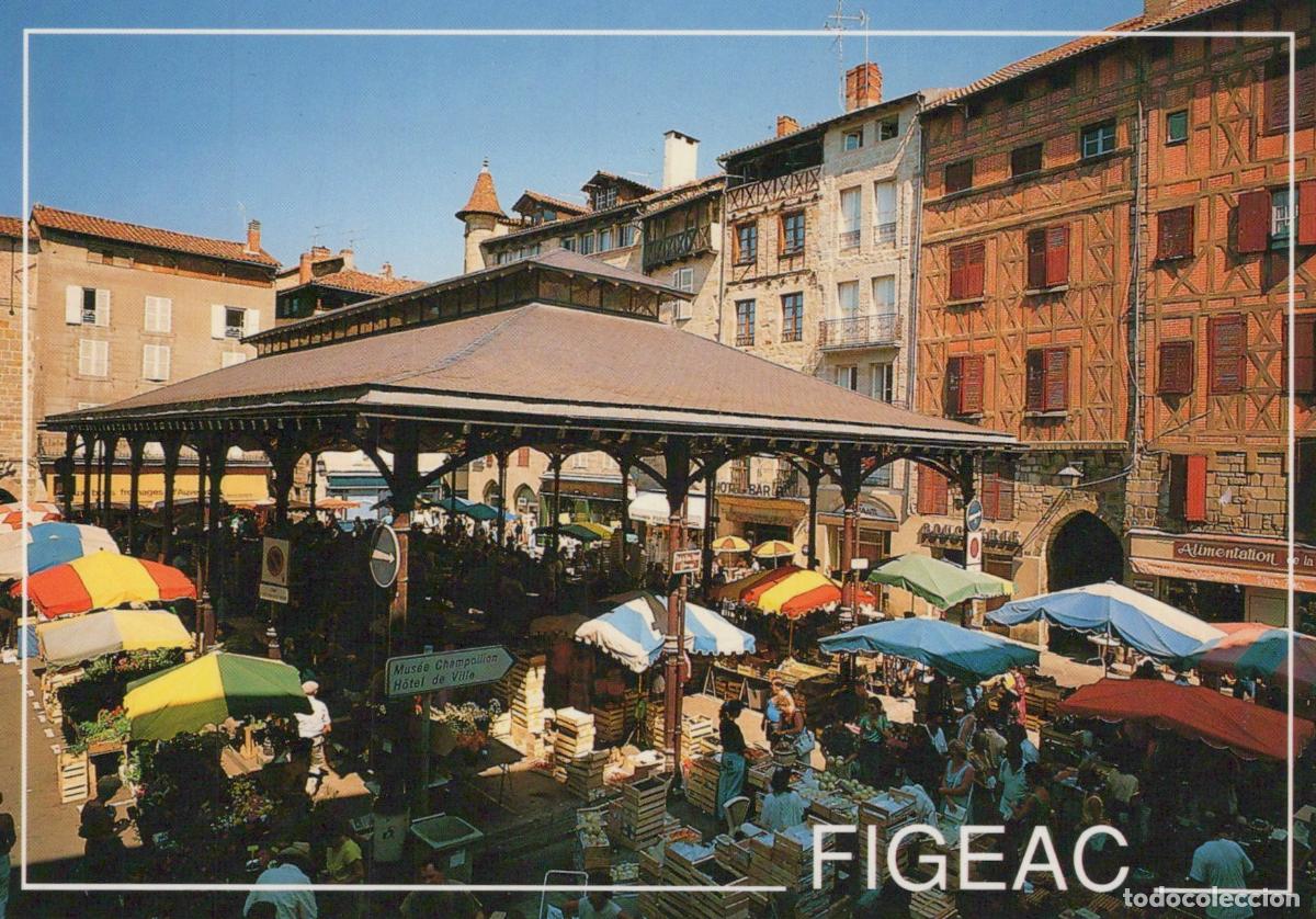 Postcards: France Figeac Place Carnot March&eacute; Couvert Anim&eacute; Architecture Unposted *YAF165