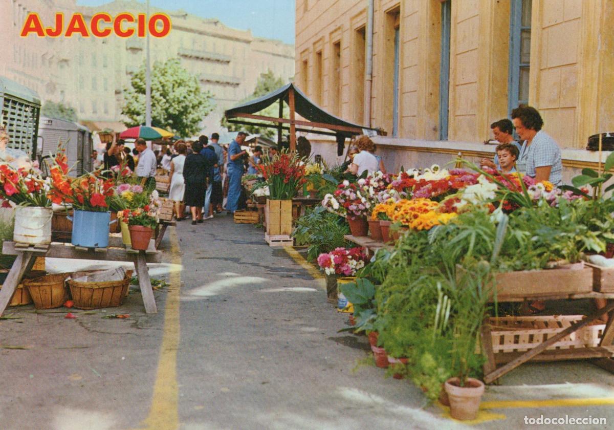 Postais: France Ajaccio March&eacute; Aux Fleurs Anim&eacute; Sc&egrave;ne de Vie Unposted *YAF180