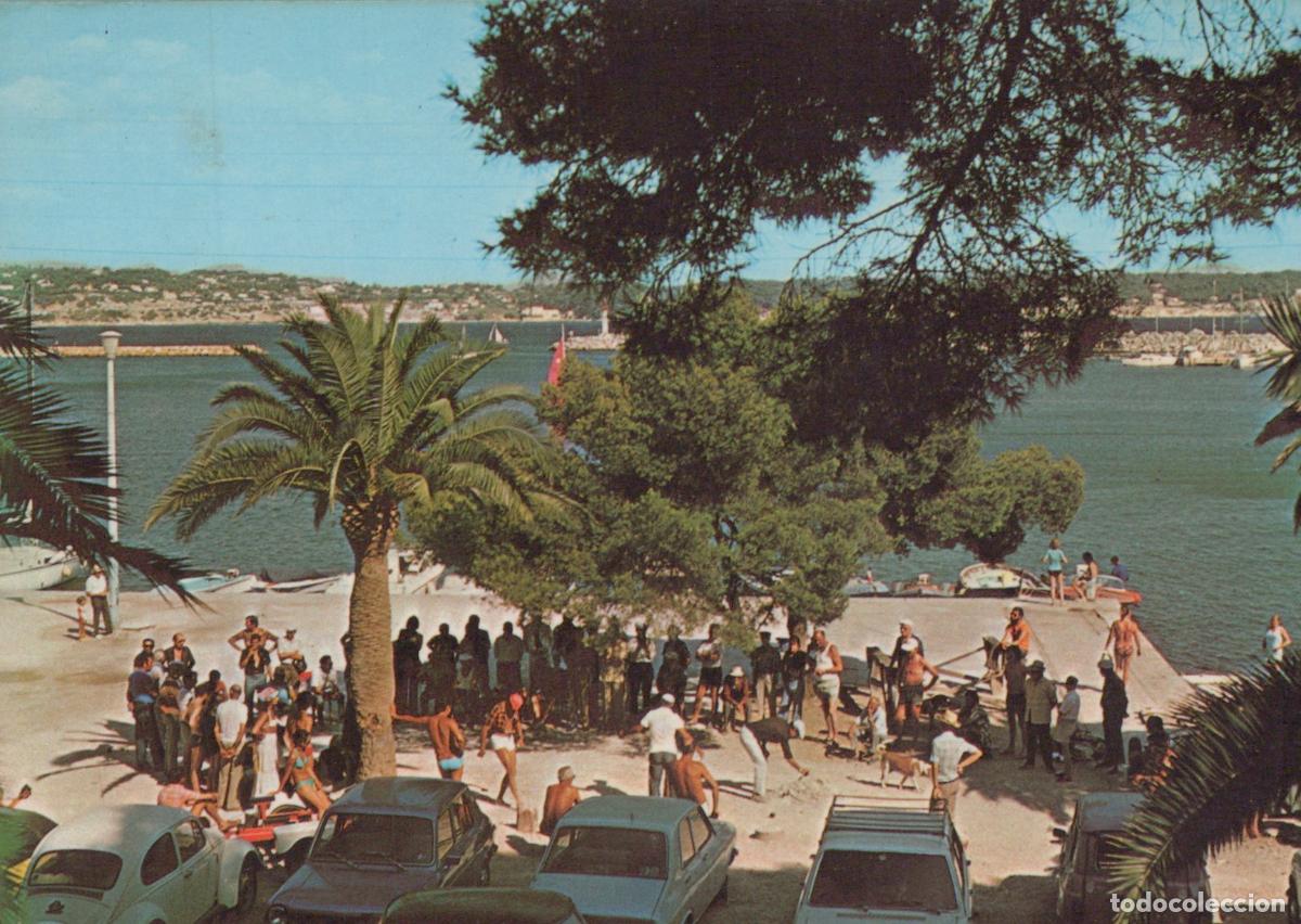 Cartes Postales: France Bandol C&ocirc;te D Azur P&eacute;tanque et Vie Estivale sur le Port *YAF199