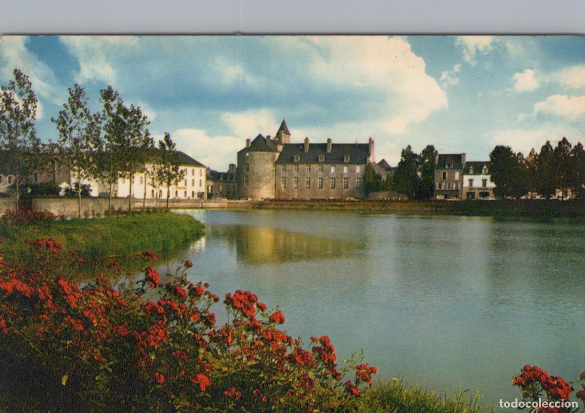Postais: France Pont L Abbe Bretagne Ch&acirc;teau Rivi&egrave;re Fleurs Rouges *YAF483