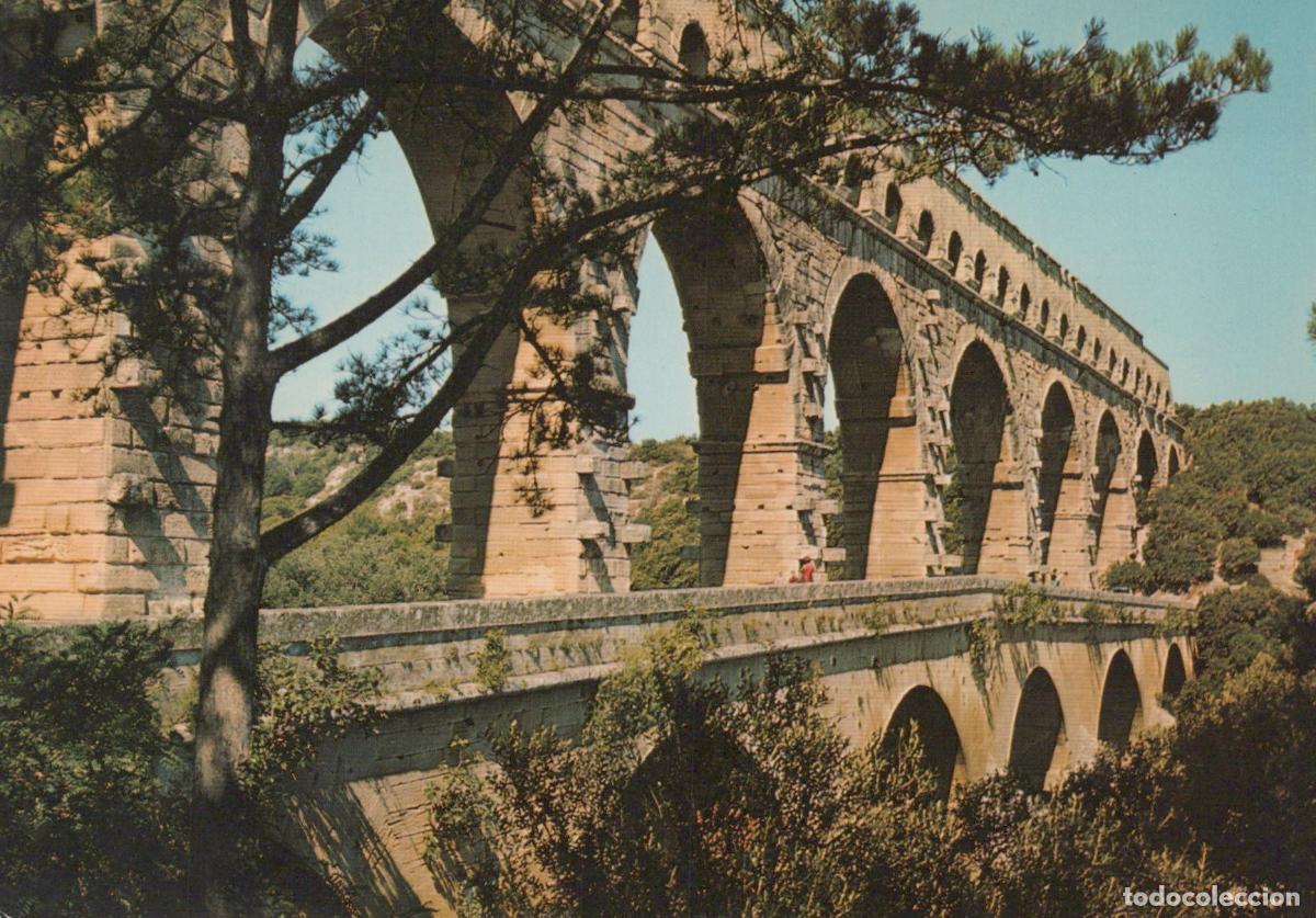 Postales: France Pont du Gard Aqueduc Romain Architecture Antique *YAF599