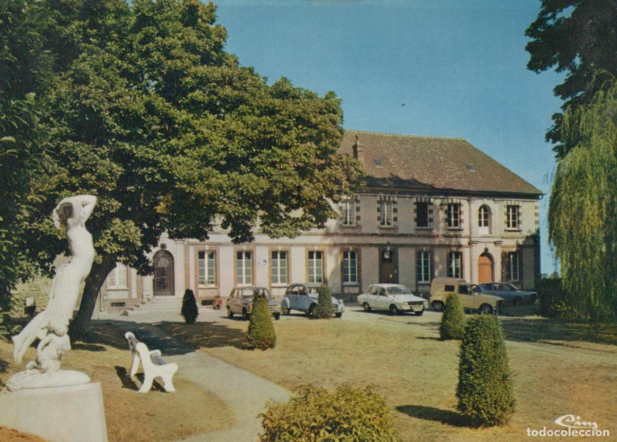 Postales: France Conches L H&ocirc;tel de Ville Architecture Jardin Voitures 1970s *YAF406