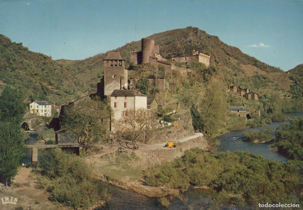 Postkarten: France Brousse le Ch&acirc;teau Ch&acirc;teau et Village *YAF704