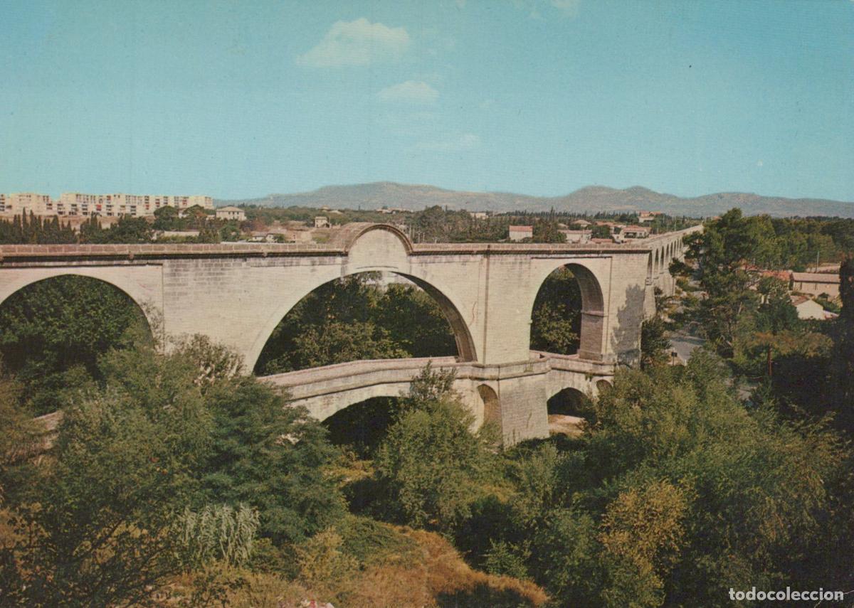 Postkarten: France Carpentras L Aqueduc Historique en Pierre *YAF744