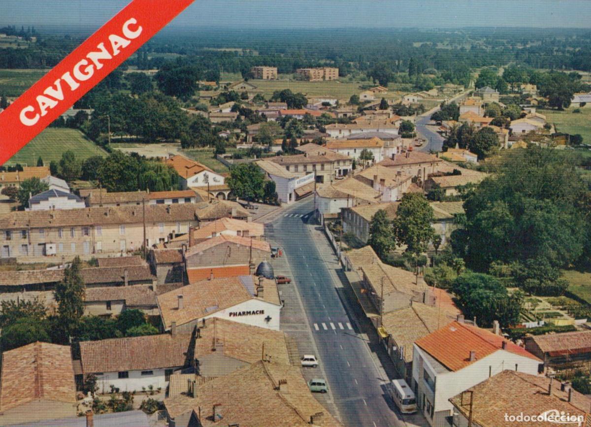 Postales: France Cavignac Vue A&eacute;rienne du Village Architecture et Paysage Unposted *YAF793