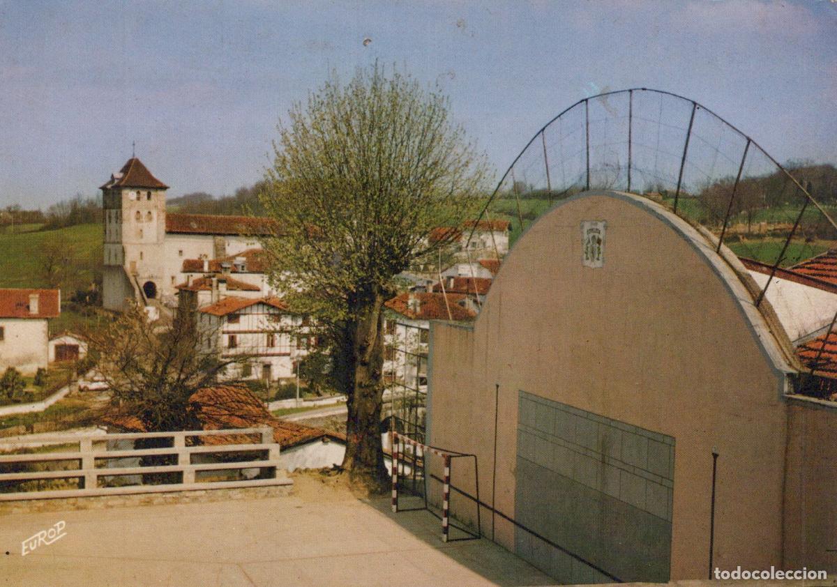 Postkarten: France Espelette Village &Eacute;glise et Fronton de Pelote *YAF903