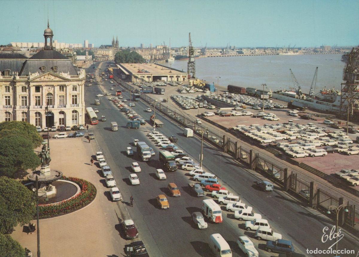 Postales: France Bordeaux Place de la Bourse Fontaine Trois Gr&acirc;ces Port Anim&eacute; *YAF587