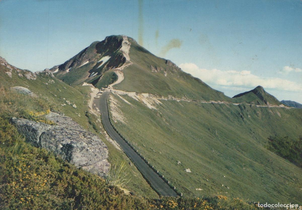 Postcards: France Puy Mary Route Montagneuse Massif Central Unposted *YAF605