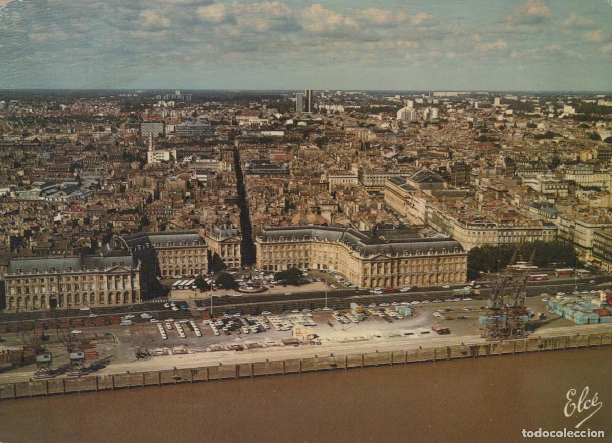 Cartoline: France Bordeaux Vue A&eacute;rienne Quais Garonne Place Bourse Unposted *YAF751