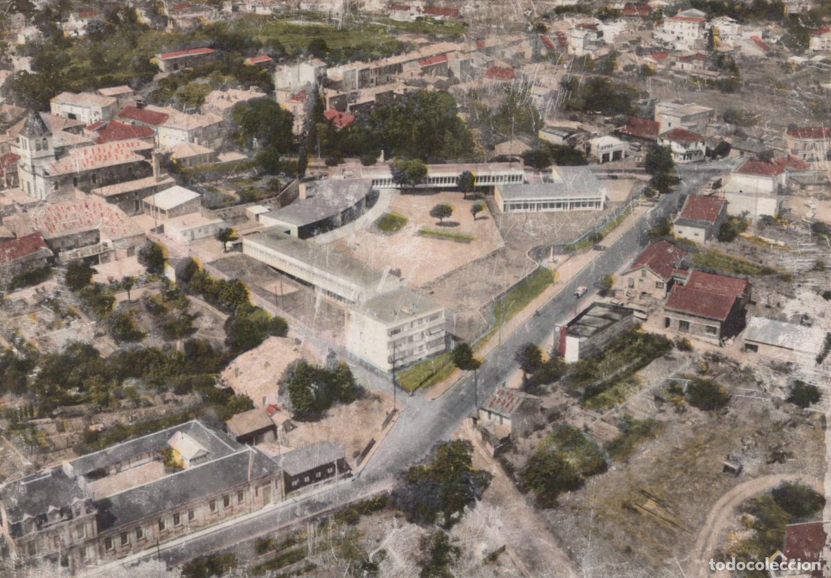 Postales: France Montendre les Pins Vue A&eacute;rienne de la Ville *YAF985