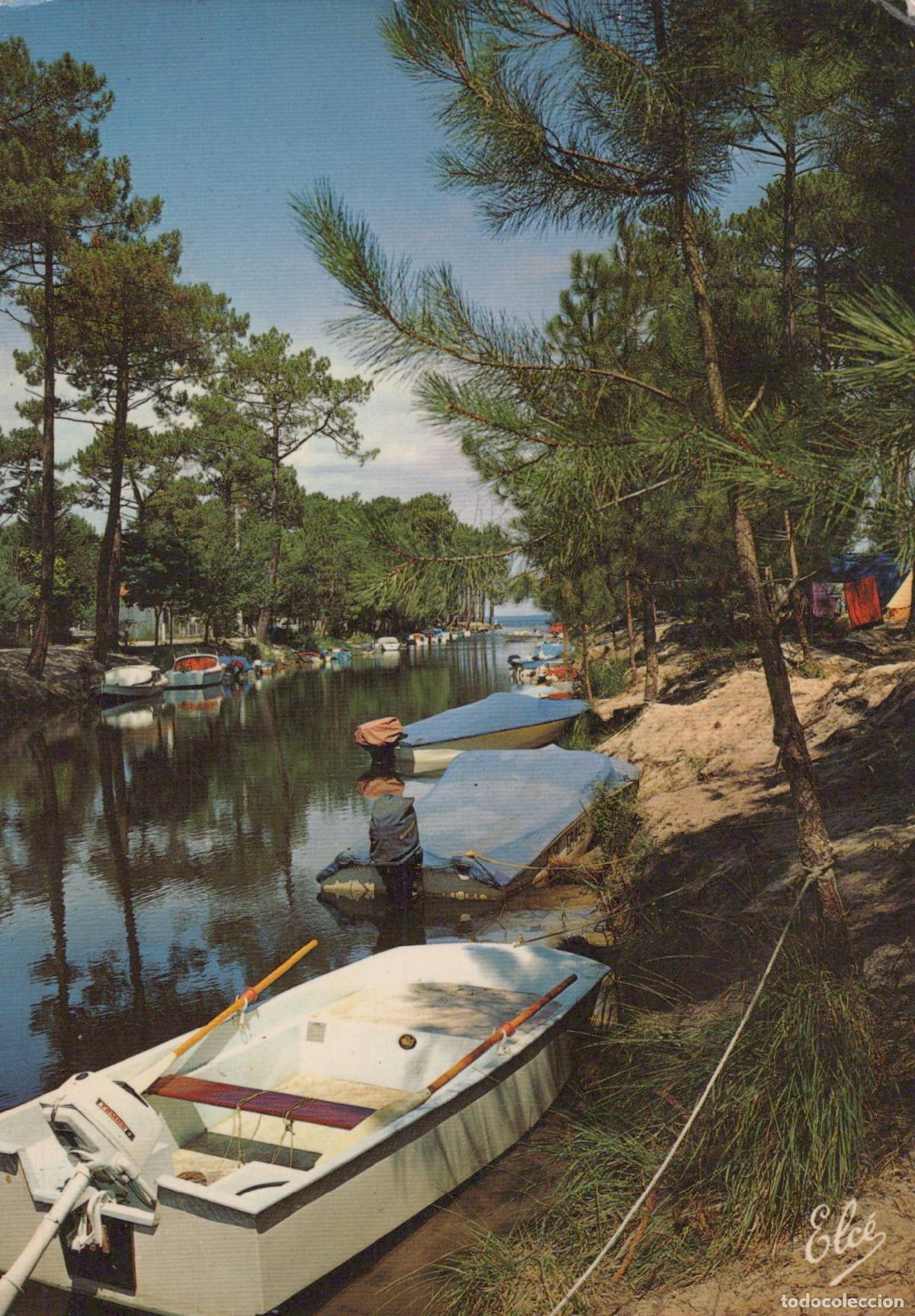 Postais: France Biscarrosse Canal de Navarrosse Bateaux et Pin&egrave;de *YAG318