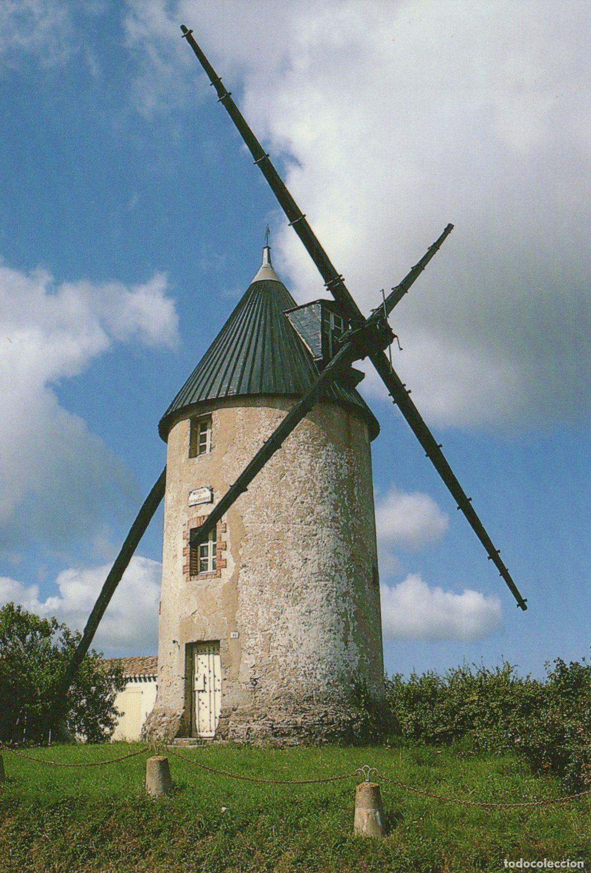 Postais: France Beauvoir sur Mer Moulin &Agrave; Vent Architecture Rurale Unposted *YAG296