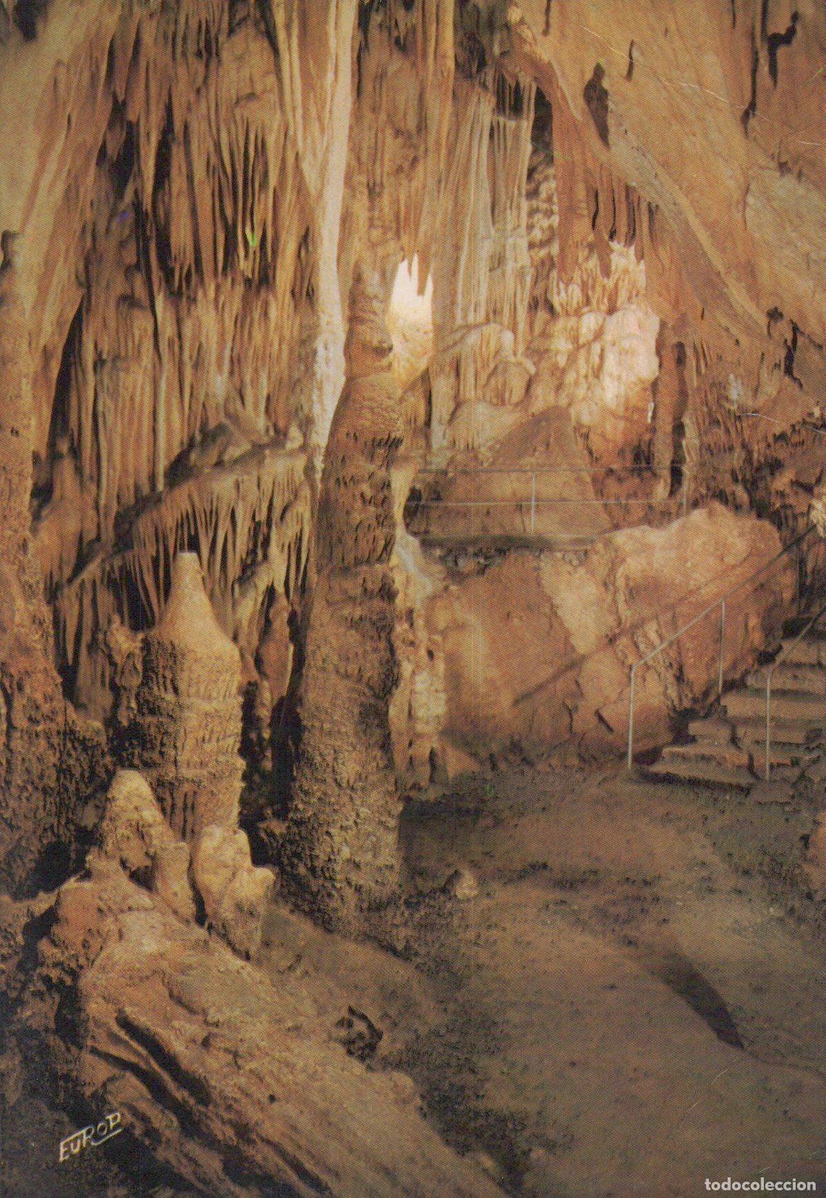 Postkarten: France Isturits Grottes D Isturitz Pagode Chinoise Unposted *YAG235