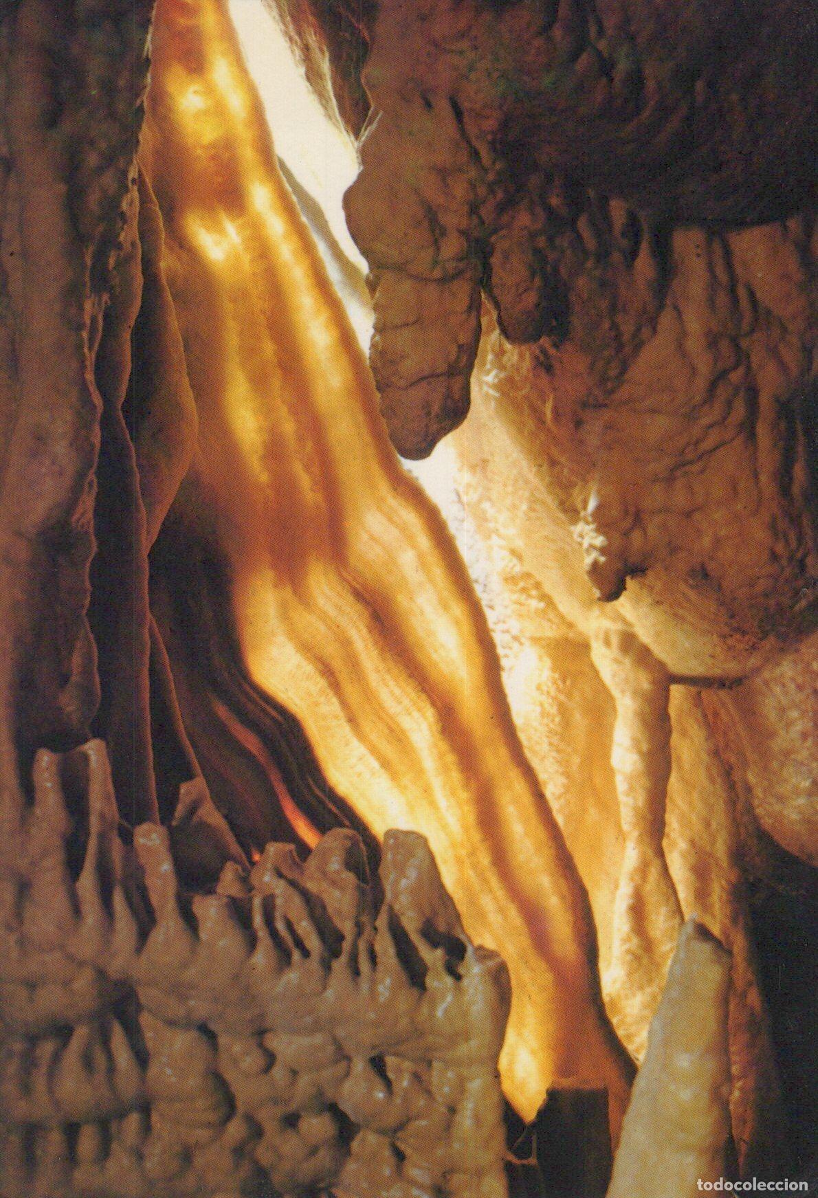 Postkarten: France Hasparren Pyr&eacute;n&eacute;es Atlantiques Grottes D Isturitz et D Unposted *YAG236