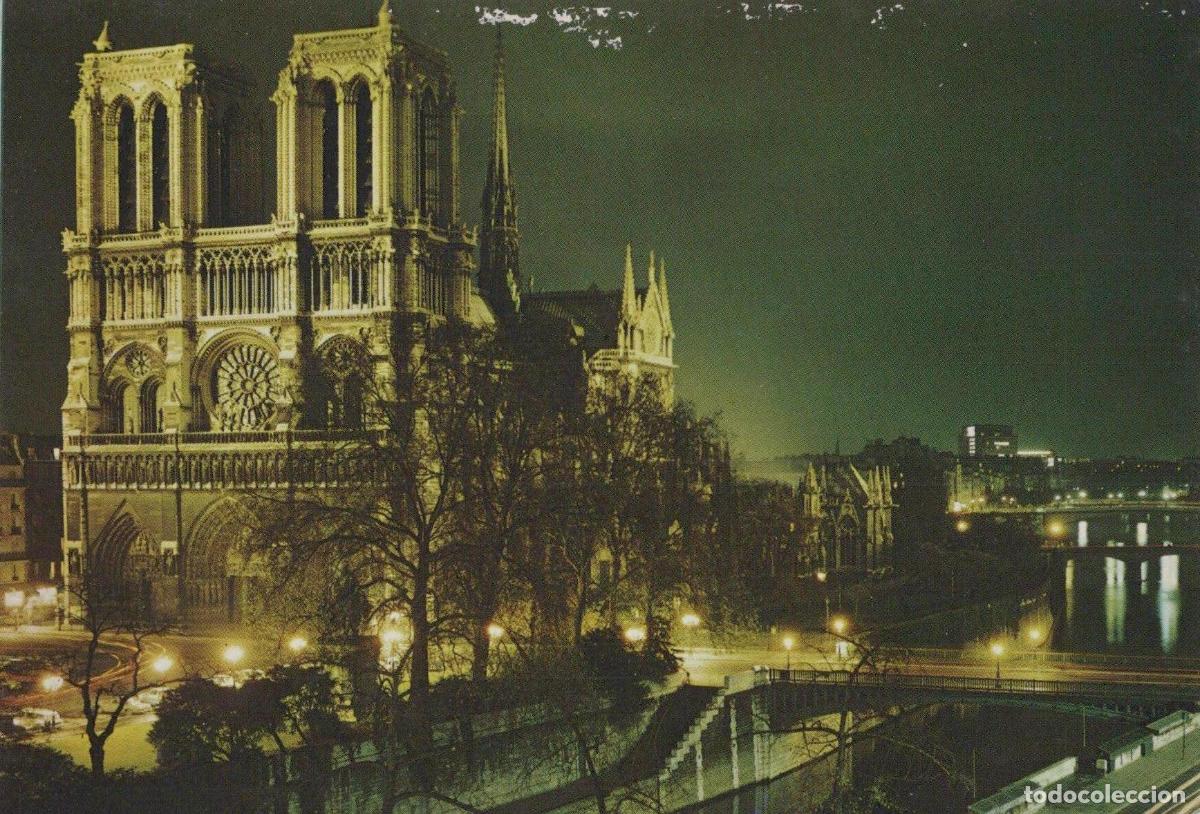 Postcards: France Paris &Icirc;le de Notre Dame Illumin&eacute;e Nuit Unposted *YAG531