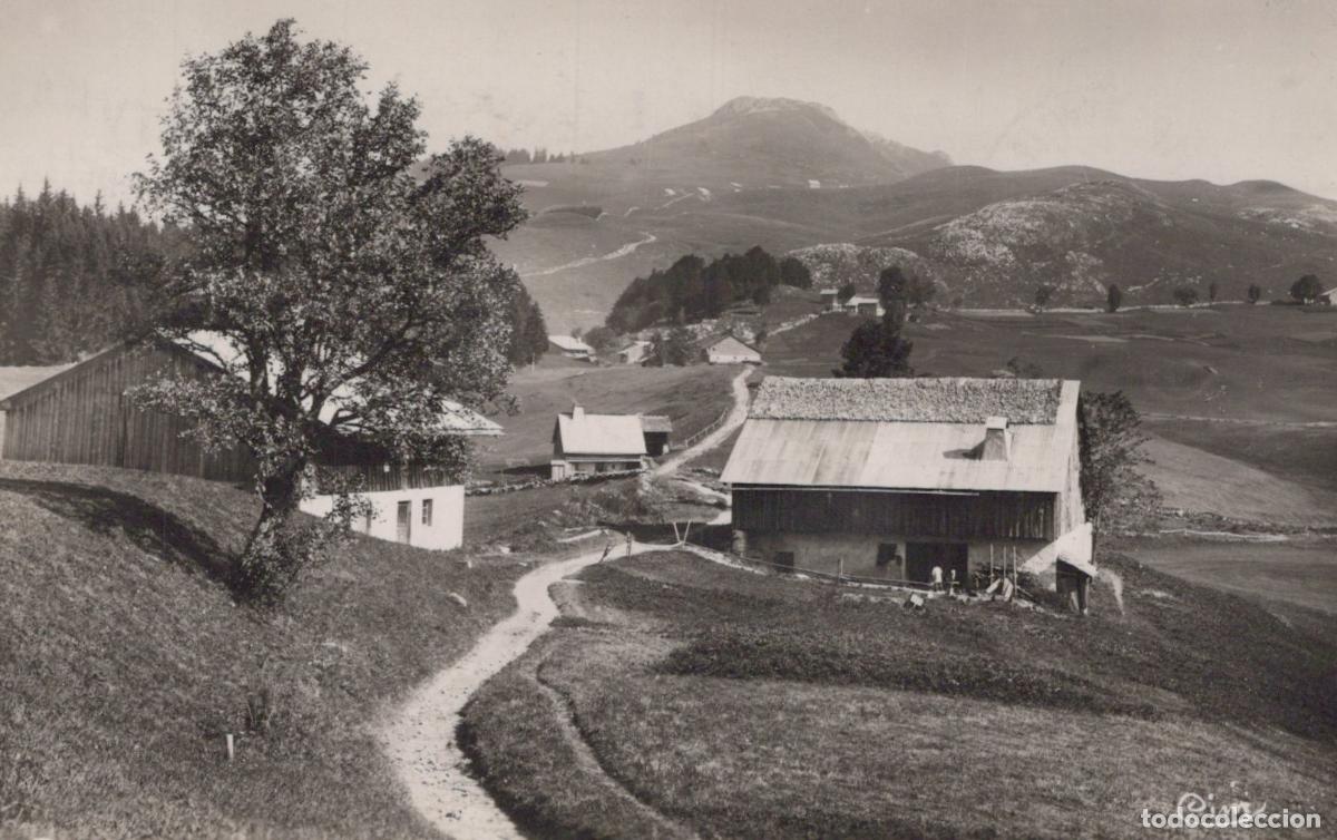 Cartes Postales: Onnion, Haute-Savoie, France. Chalets des Pralies Joux Mountain Village *YAG617