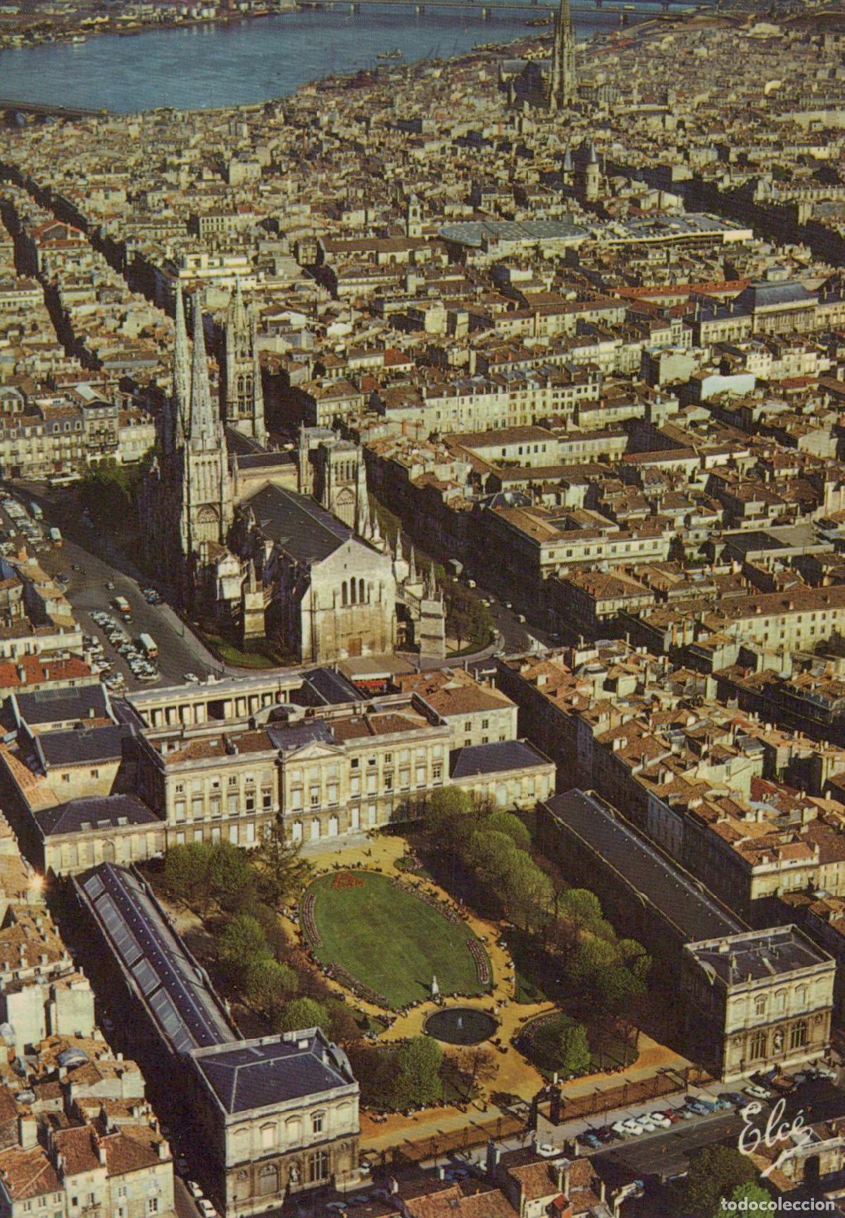 Postkarten: France Bordeaux Vue A&eacute;rienne Mairie Palais Rohan Cath&eacute;drale St Andr&eacute; *YAG429