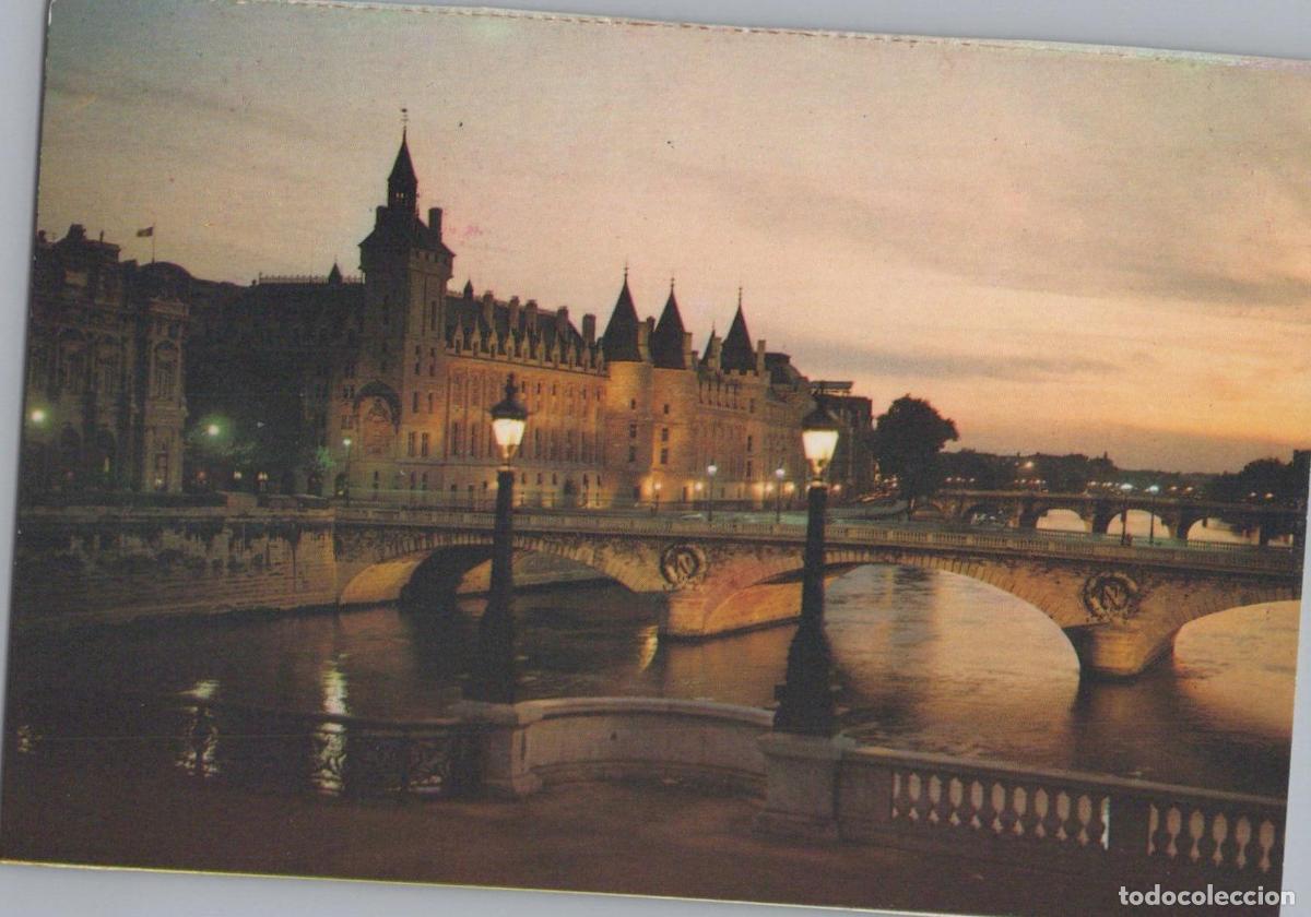 Cartoline: France Paris &Icirc;le de la Conciergerie et Pont au Change la Nuit Unposted *YAG510