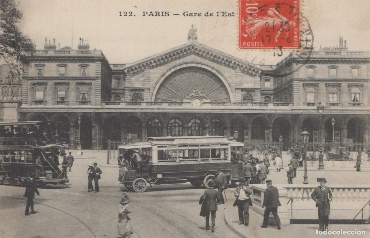 Postkarten: Paris Gare de l'Est Railway Station with Trams and People *YAG796