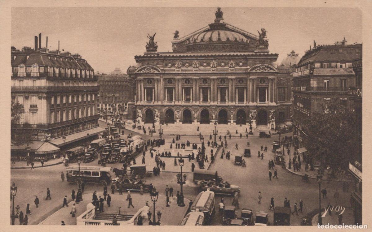 Postkarten: Paris Op&eacute;ra Garnier Place, Busy Urban Scene with Pedestrians and *YAG812