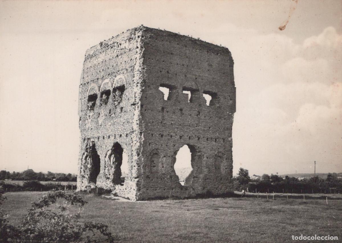 Postkarten: France Autun S et L le Temple de Janus Monument Real Photo Unposted *YAG542