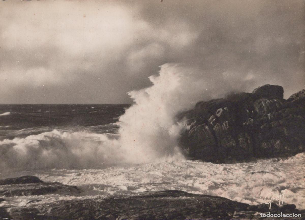 Postkarten: France Saint Gu&eacute;nol&eacute; Bretagne Grosse Mer sur la C&ocirc;te Vagues Unposted *YAG543