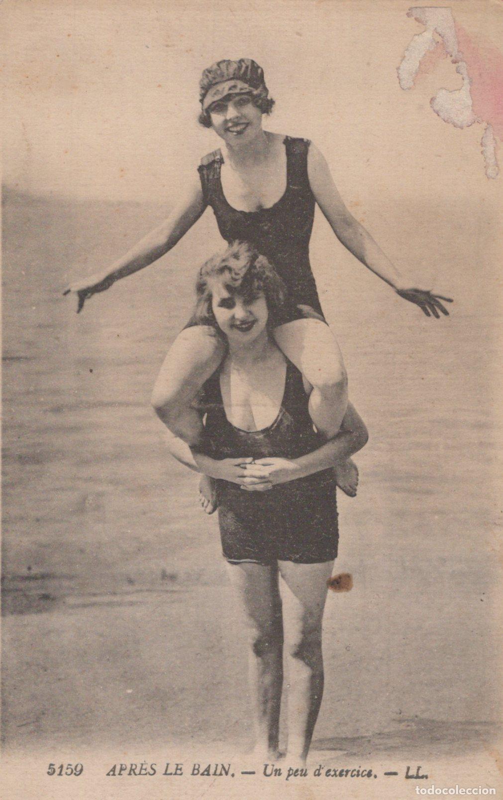 Cartoline: France Jeunes Femmes Sc&egrave;ne Plage Baignade Exercice Vintage Unposted *YAG923