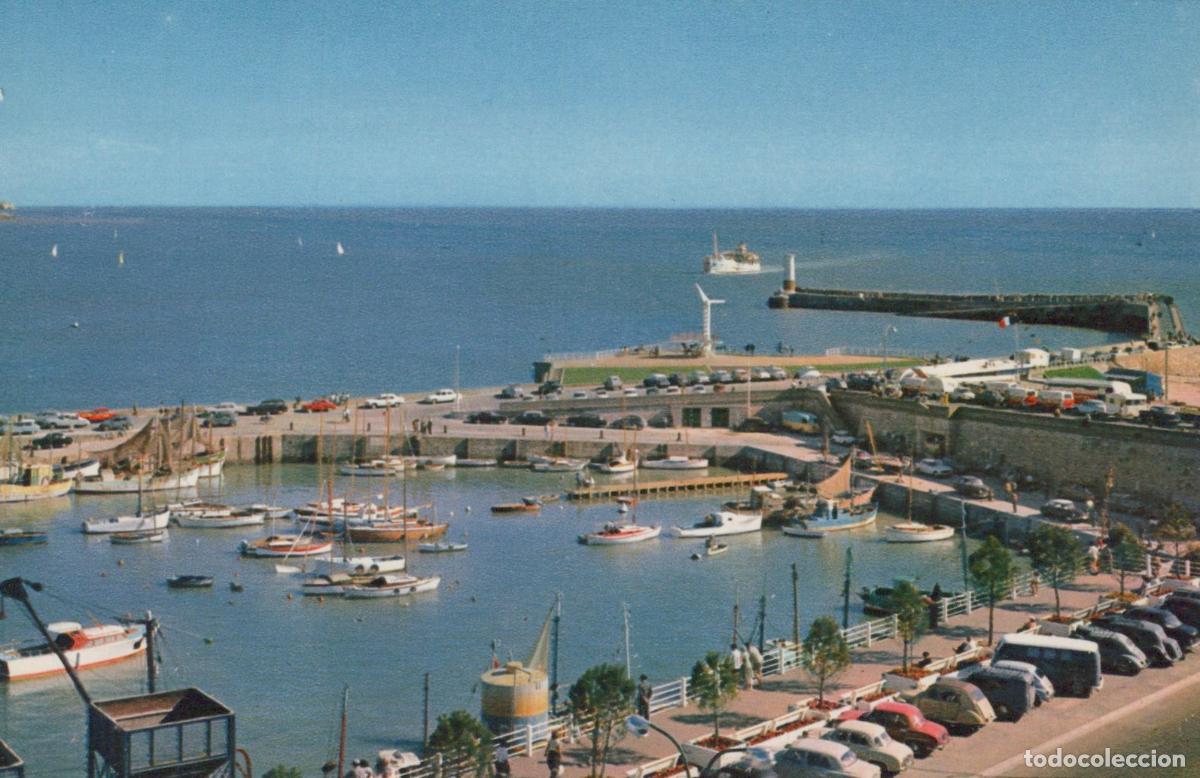 Postais: Royan France Port and South Jetty with Boats *YAG943