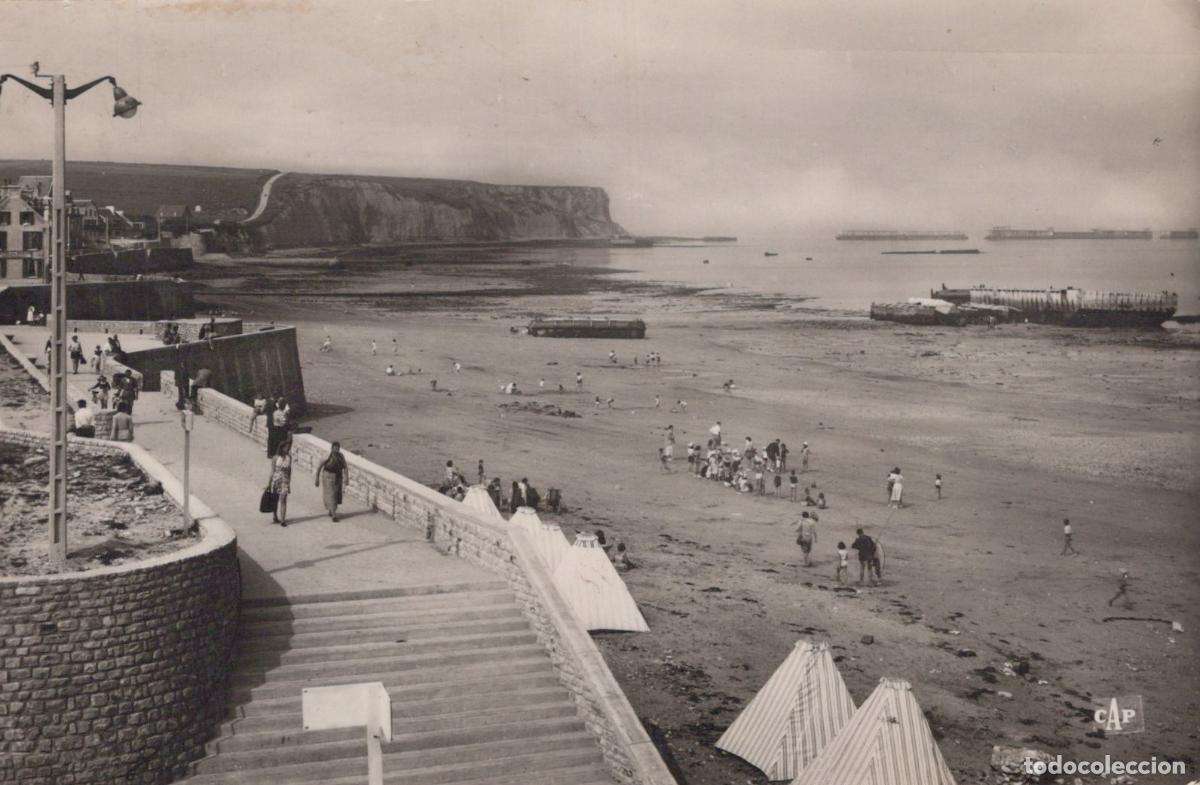 Postais: Arromanches-les-Bains, Normandy, Port de la Lib&eacute;ration, Beach and *YAG646
