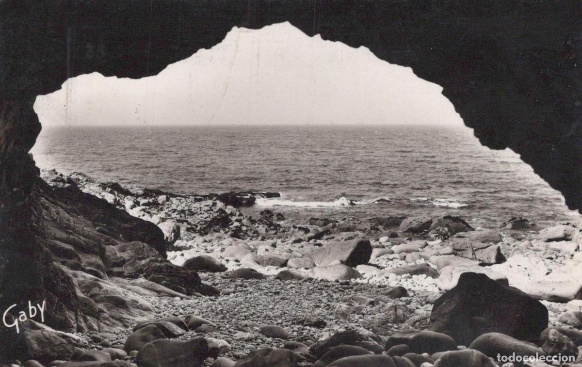 Postales: Plougasnou, Finist&egrave;re, Grotte du Chevalier, Coastal Landscape View from *YAG661