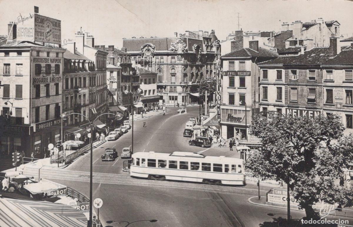 Postales: St-&Eacute;tienne Place du Peuple Tramway Street Scene City View France *YAG659