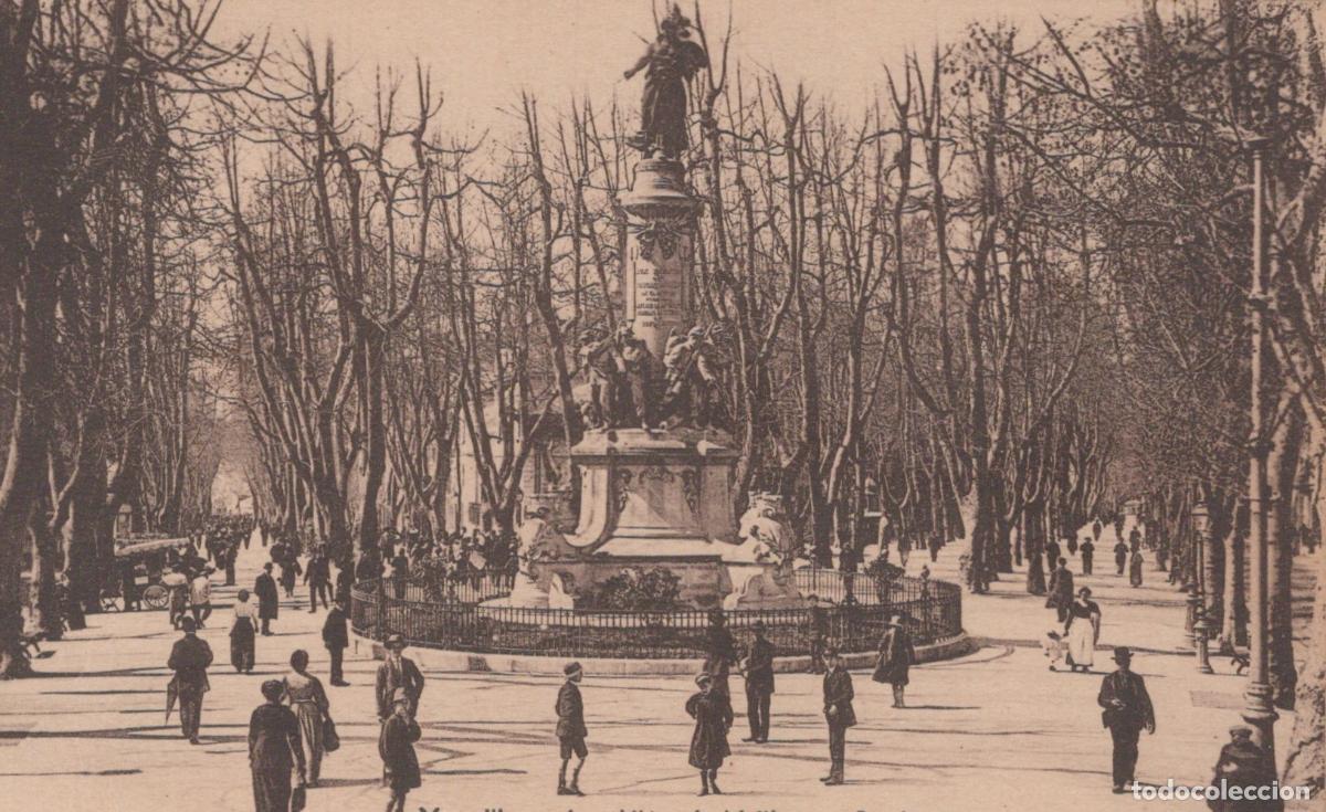 Cartoline: Marseille Monument aux Mobiles, tree-lined avenue with people *YAG845