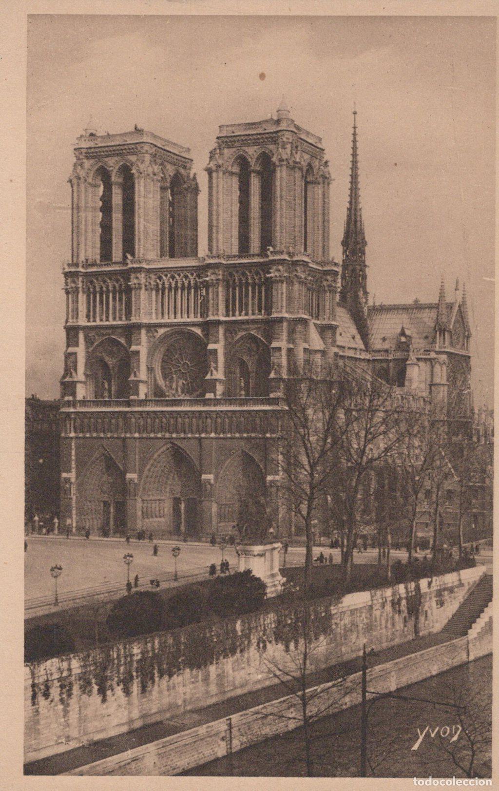 Postales: Paris Notre Dame Cathedral View from Seine River Bank, France *YAG908