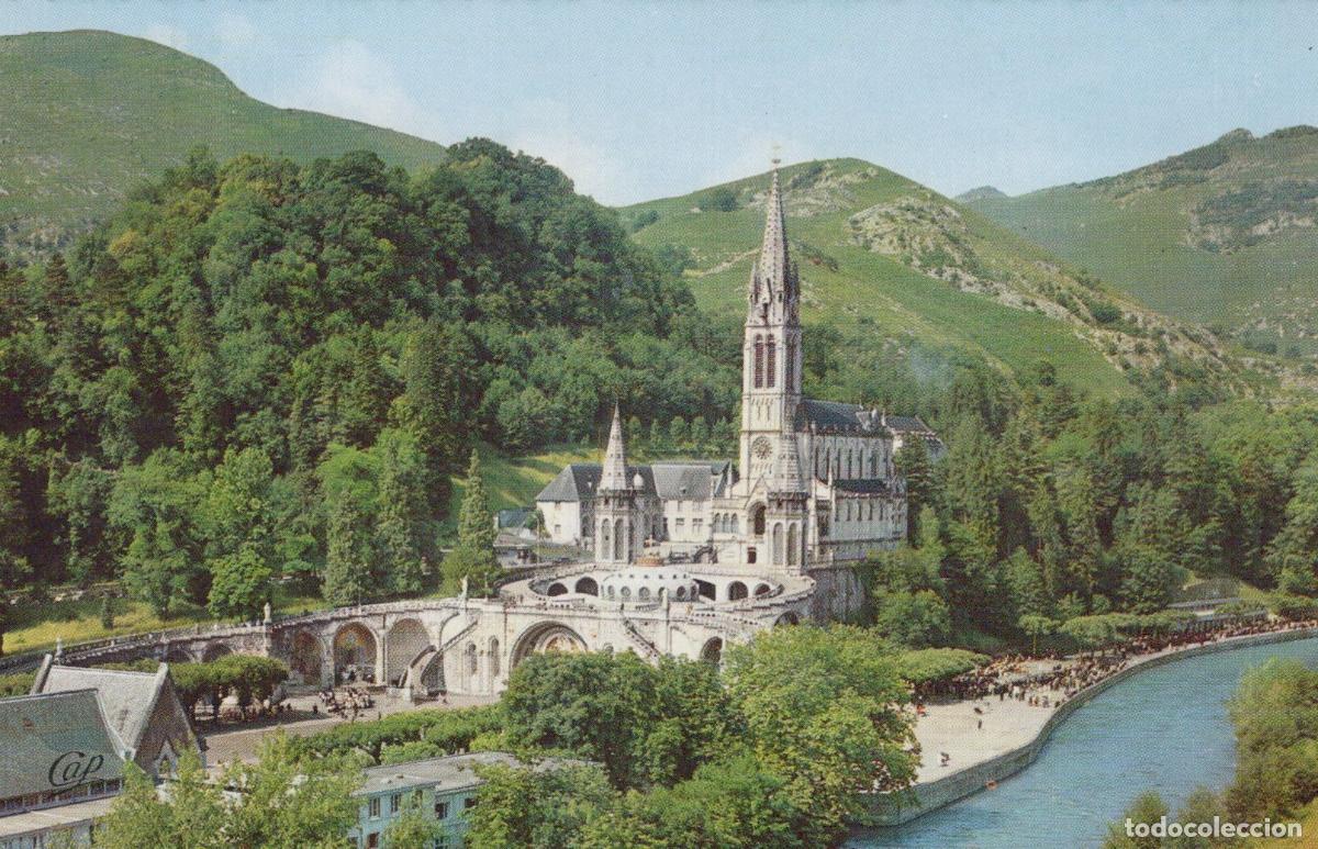 Cartes Postales: Lourdes Sanctuary Basilica, Grotto, Piscines, and Gave River View *YAG941