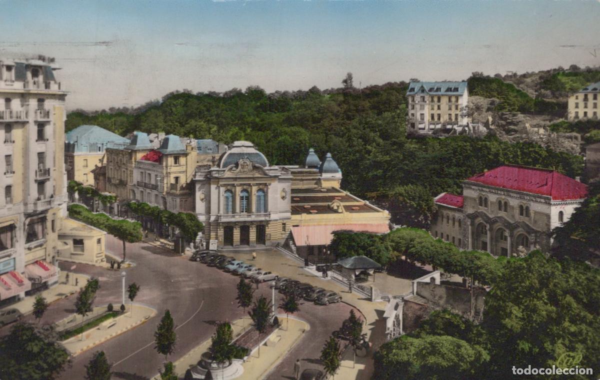 Postales: France Chatelguyon Auvergne Place Brosson Casino Thermal *YAG947