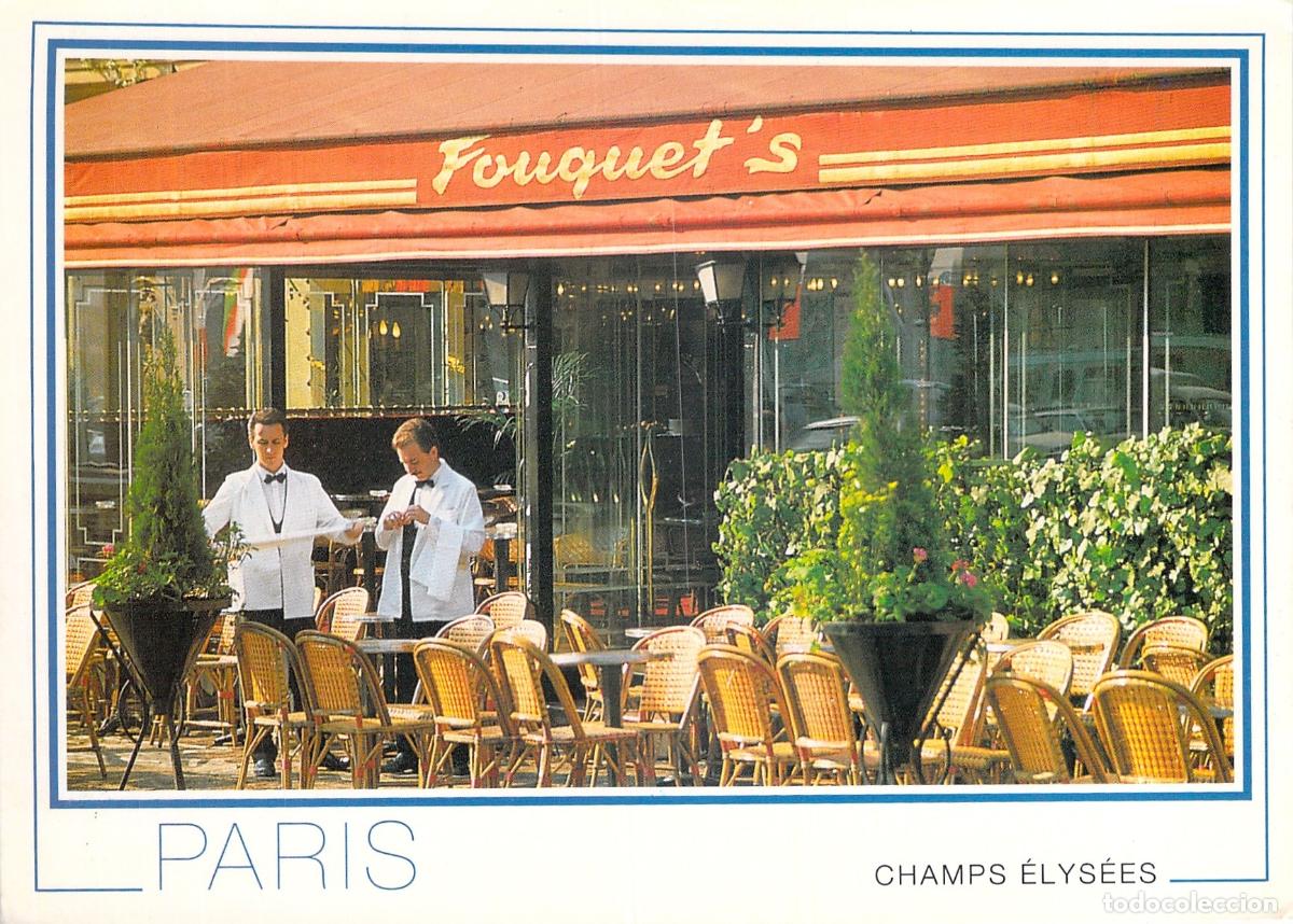 Postkarten: Postal de la terraza del restaurante Fouquet's en Par&iacute;s