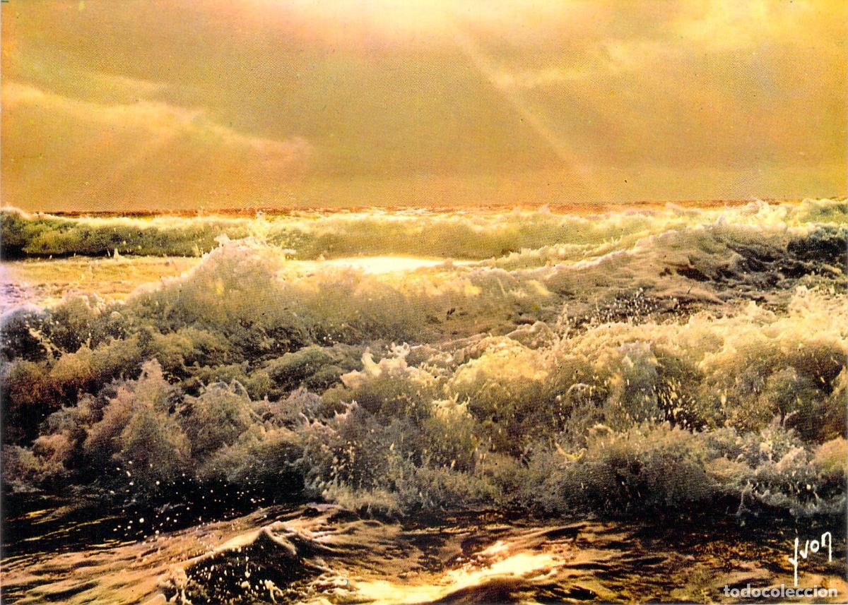 Postales: Postal de atardecer sobre el mar en Francia